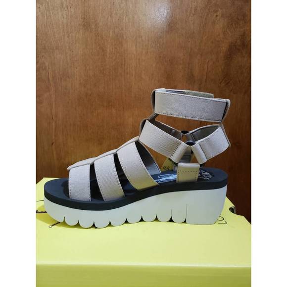 NEW FLY LONDON women yufio sandal in cloud/beige - Picture 2 of 4